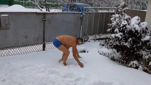 ДЕДУШКА ОПЯТЬ ВЫПЕНДРИВАЕТСЯ ПОСЛЕ МОРЖЕВАНИЯ В ГЕЛЕНДЖИКЕ