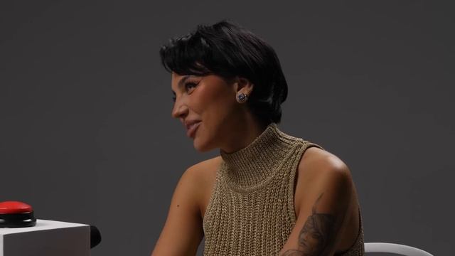 БЫСТРОЕ СВИДАНИЕ ЧЕРЕЗ КНОПКУ! 10 ДЕВУШЕК vs 2DROTS смотреть онлайн