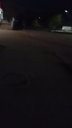 Магия улиц под покровом темноты-Cleaning shadow on street