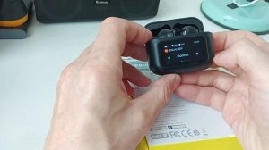 Awei T56 ANC. Наушники с экраном в кейсе.