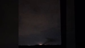 ЗРК Patriot в Киеве пытается отбиться от ракет и Гераней