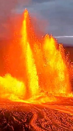 Зрелищные кадры извержения вулкана Килауэа на Гавайях🌋