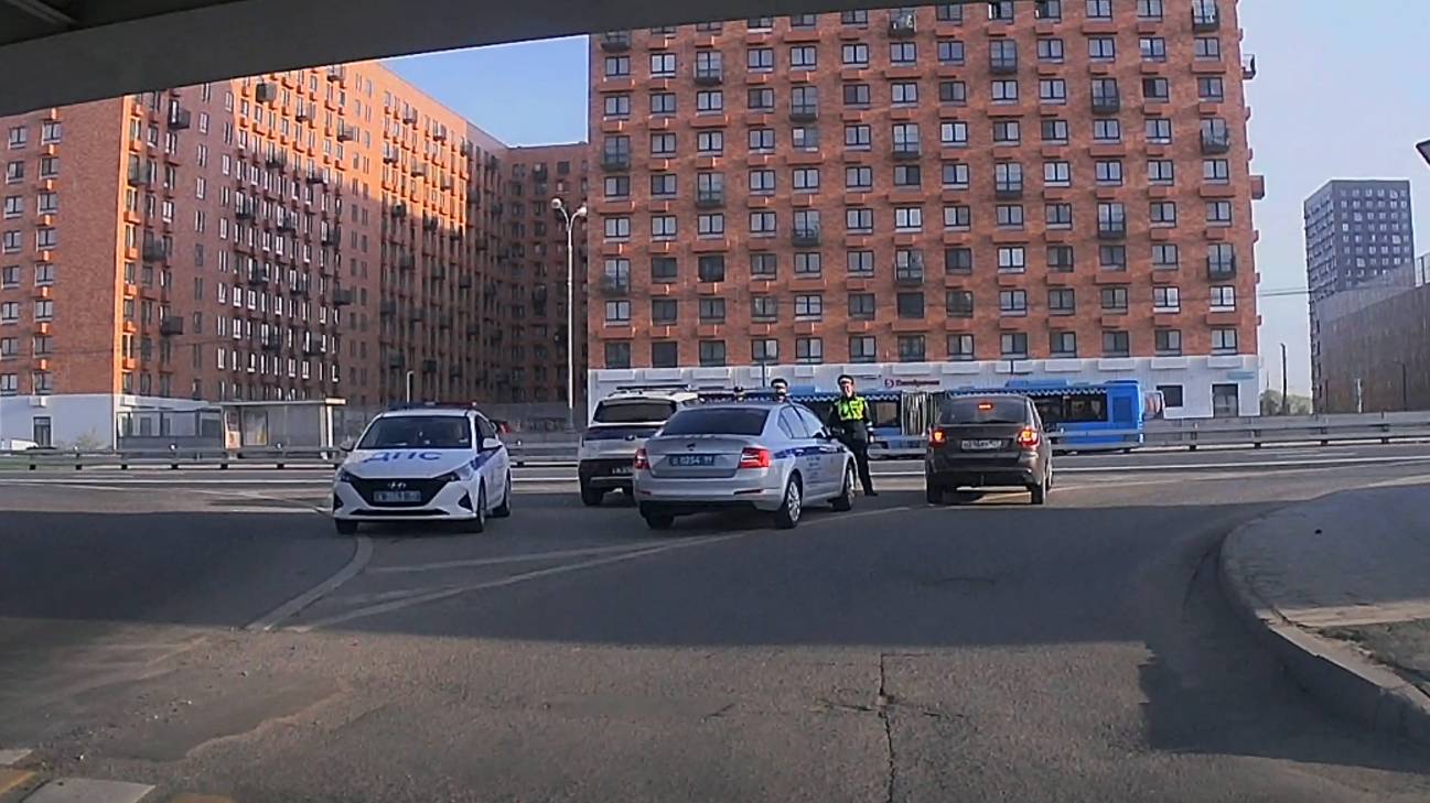 А говорили не нарушаем. Руководство так не думает. Три экипажа ЗАО привлечены по 12.19.5 КоАП РФ