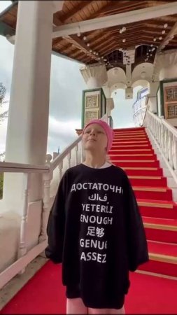 Русская девочка, скоро новая песня