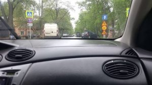 Веселая дневная поездка по городу с GIGATRON 2+1