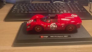 Обзор модели Ferrari 330 P4 в масштабе 1/24 от Bburago