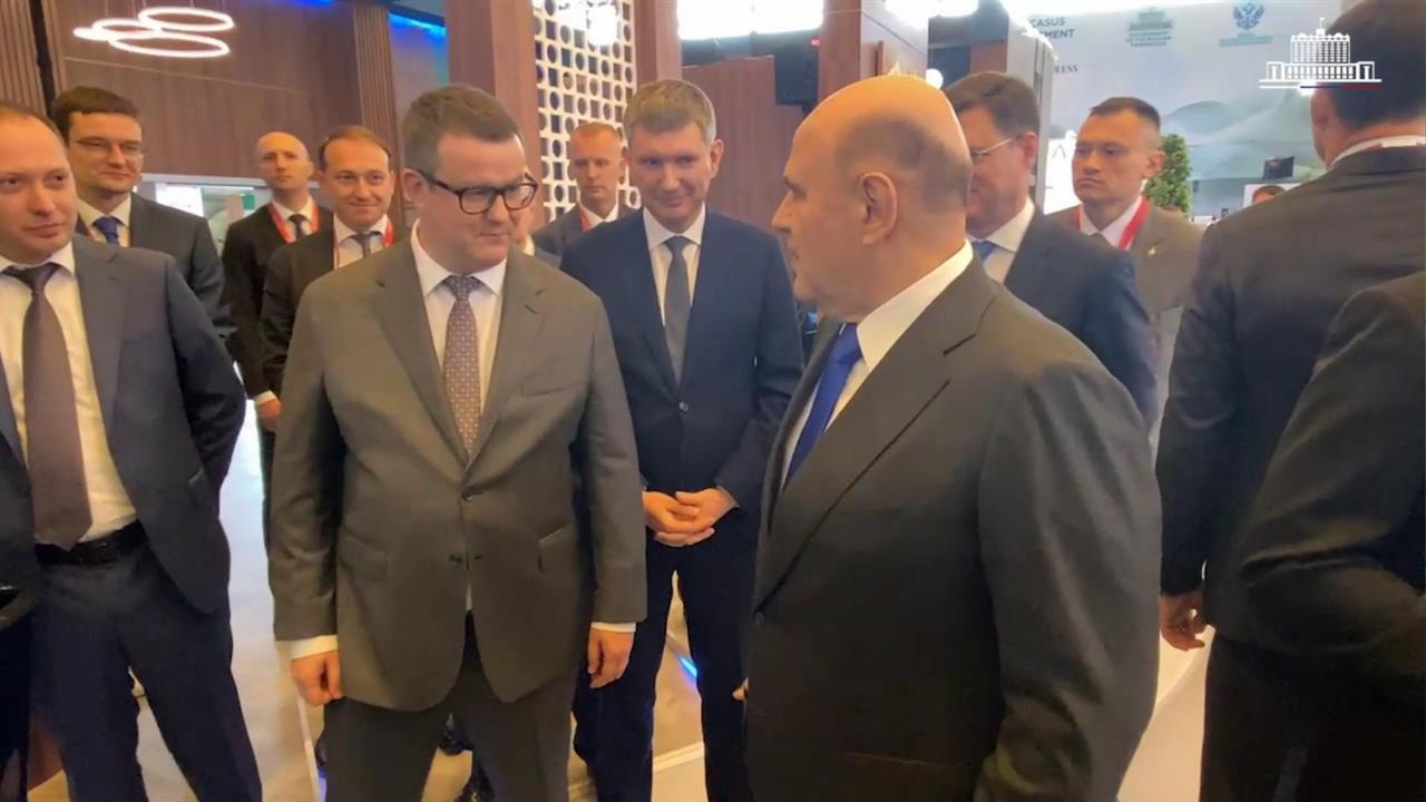 Мишустин на себе испытал удобство новой кабины для канатных дорог: видео