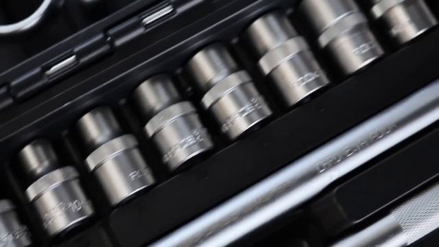 Набор инструментов 128 предметов ROCKFORCE – набор для авто