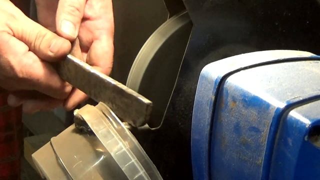 1 часть: Нож от А до Я из найденного напильника | ПРОЕКТ смотреть онлайн