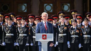 Собянин принял участие в юбилейном кадетском параде