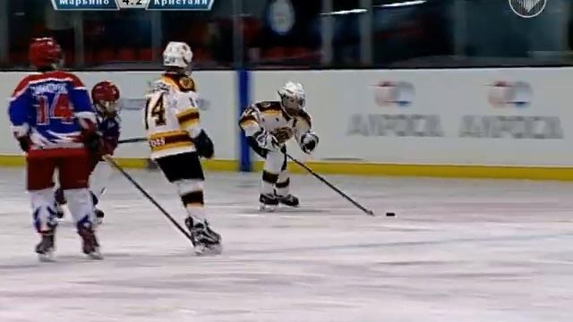 Соревнование по хоккею "Кубок Владислава Третьяка". Матч "СШ Марьино" - "Кристалл" смотреть онлайн