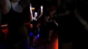 Мультисекс в Караоке или Одинокий мужчина в самом соку