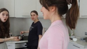 готовим соты из ИГРЫ В КАЛЬМАРА с сестрами