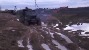 Dump truck KRAZ runs mud road | самосвал КРАЗ в грязи