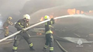 Строительный рынок горит в подмосковном Солнечногорске: кадры с места ЧП