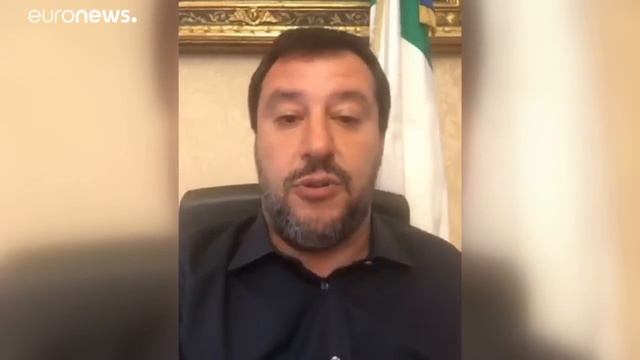 Судно Sea Watch вошло в воды Италии без разрешения смотреть онлайн