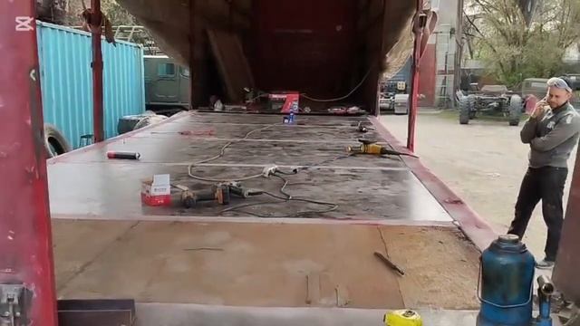 Косметический ремонт полуприцепа KRONE 1996 г.в. Часть 3, фи смотреть онлайн