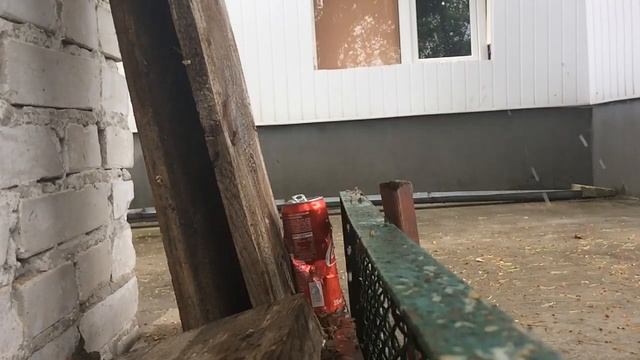 Постріл з пневматики у сповільненні смотреть онлайн