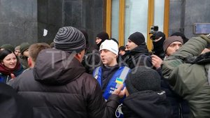 Битва полиции и активистов на акции Аваков вирус !!! Ма?