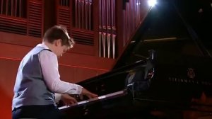 19 Щелкунчик 1 тур пианисты 16 участник  Ивайло  Василев