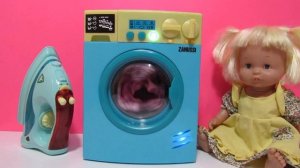 Стираем в игрушечной стиральной машинке Zanussi HTI. Washing Mac