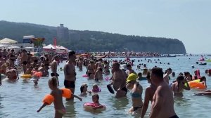 ДИВНОМОРСКОЕ! БОРЬБА ЗА МЕСТО на ПЛЯЖЕ! ЛЮДЕЙ КАК В КИТАЕ) СЕЗОН ПРОДОЛЖАЕТСЯ! 5.08.2021!