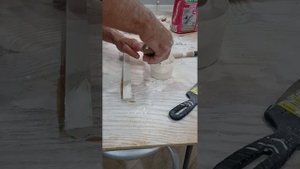 Монтаж стеновых молдингов из гипса