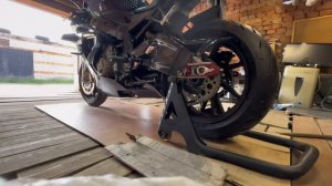 S1000rr замена задней покрышки