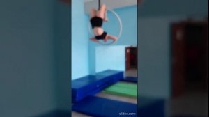 Обязательно научусь и на колечке крутиться! (из серии ПУСТЯК!.. МНЕ 47 ВСЕГО!..)