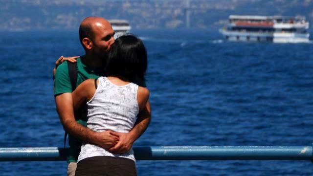 Музыка Питер ФМ. От этой песни где-то в сердце станови... смотреть онлайн