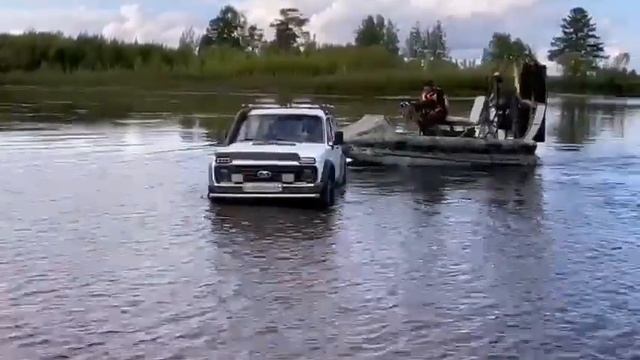 Аэролодка. спуск на воду с прицепа смотреть онлайн