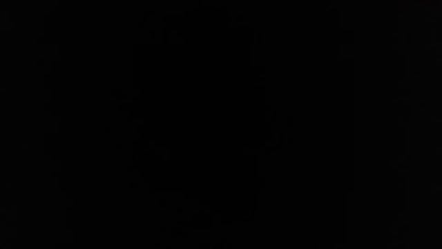 Ребёнок в танце. Без стеснения.