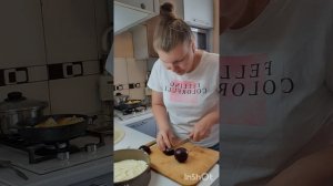 Пирог со сливами