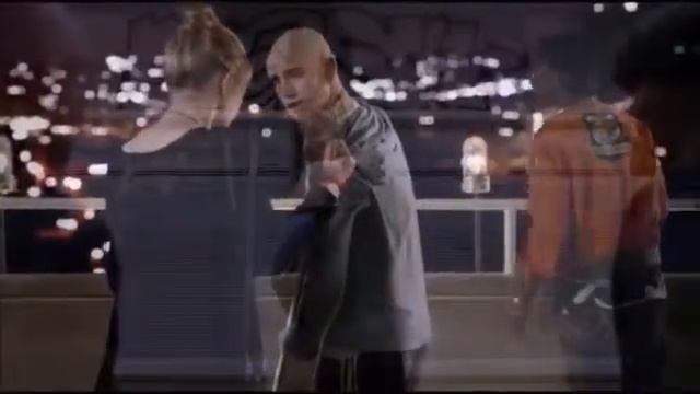 Красные браслеты - когда ты улыбаешься смотреть онлайн