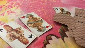 ГАДАНИЕ НА ЧЕРВОВУЮ ДАМУ. Цыганский расклад на игральных картах