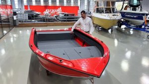 Обзор ТРИЕРА 420 - румпельный катер!