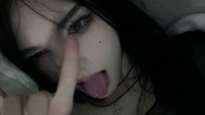 fallen777angel - рыцарь , ну давай вставай , принцесса.