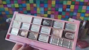 Косметичка на неделю с 26 мая по 1 июня ÷ палетки-добивашки, которые под рукой.