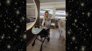 Курбан Омаров с новорожденным сыном и молодой женой о?