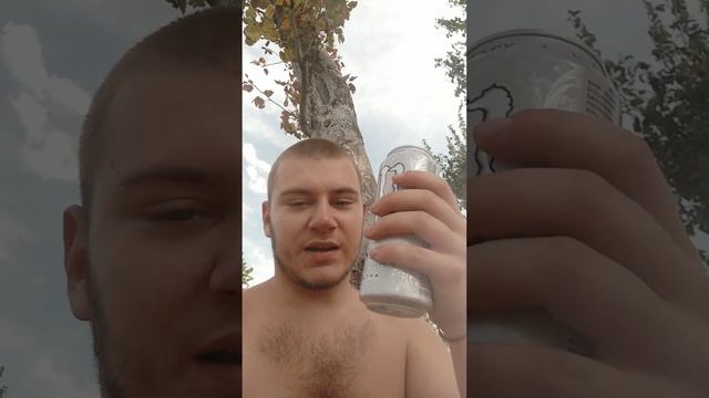 Обзор энергетика MONSTER-ENERGY-ULTRA белый цвет