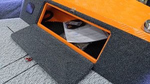 Оранжевый Спайдер 400 отправили в Конаково. Обзор лодки