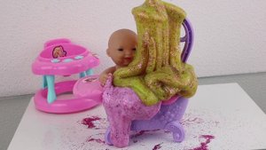 Малышка Маша и Пеппа готовят фруктовый смузи