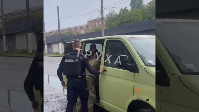 Ни свет ни заря, а в Каменском Днепропетровской области и Одессе людоловы совместно с гестапо уж...