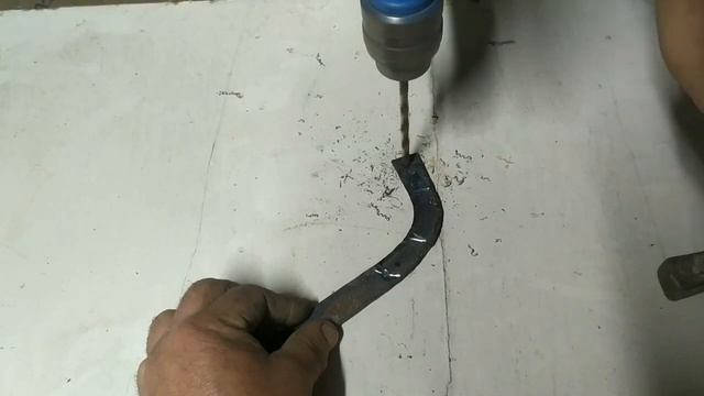 що можна зробити з поламаної лопати?  homemade from an old shovel смотреть онлайн