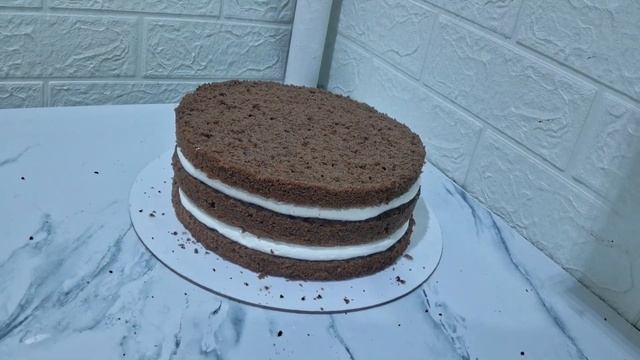 Нежный шоколадный бисквит, манго-маракуйя, шоколадный