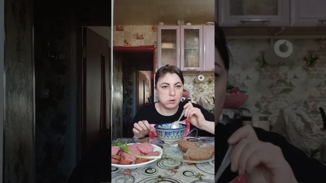 Голодная как волк смотреть онлайн