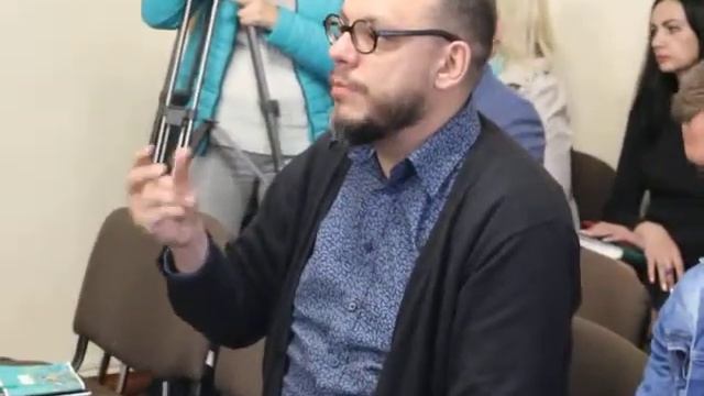 Мой город Н: Урбанист Липатов об угрозе исчезновения деревьев и др. подводных камнях парка "Победы" смотреть онлайн