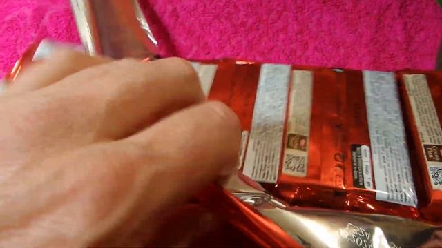 i Nestle Kit Kat Цукерки батончики Сandies Waffle bars Конфеты Вафель смотреть онлайн