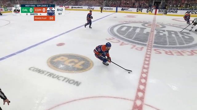 DRAISAITL puts Oilers up with Game 4 PPG!