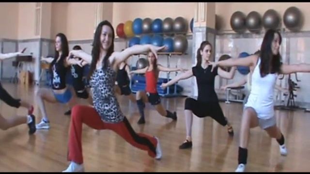 Черлидинг в ОмГУПС.wmv